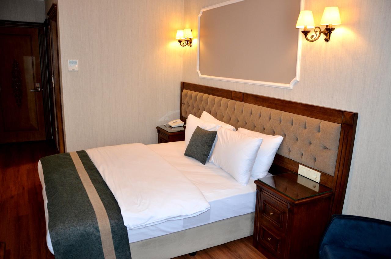 Ahmet Efendi Konagi Hotel Istanbul Eksteriør billede A bedroom at the hotel