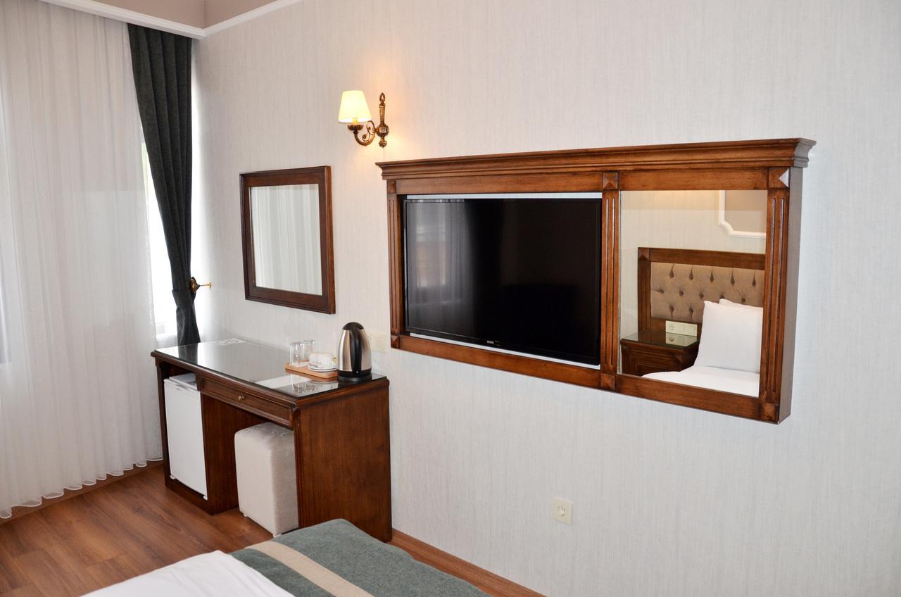 Ahmet Efendi Konagi Hotel Istanbul Eksteriør billede A room at the hotel